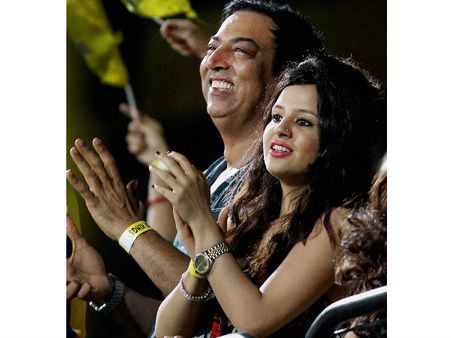 சாக்ஷி டோணி பக்கத்தில் உட்கார்ந்தது என் வாழ்நாளின் பெரிய தவறு: வின்து