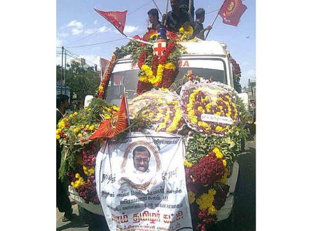 மணிவண்ணனுக்கு திரையுலகினர், அரசியல் பிரமுகர்கள் கண்ணீர் அஞ்சலி