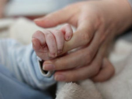 சீனாவில் குழந்தைகளை தத்தெடுக்க தடை