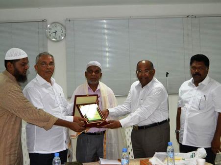 துபாய் ஈமான் அமைப்பின் சார்பில் பிரிவு உபசார நிகழ்ச்சி