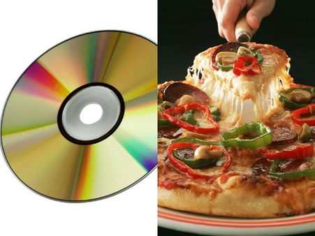 அமெரிக்காவில் மண மணக்கும் ‘பீட்சா’ டிவிடிக்கள்....!