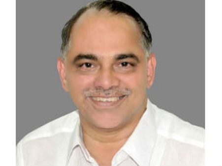 மில் ஓனர் மகளை பலமுறை கெடுத்ததாக கேரள மாஜி அமைச்சர் மீது புகார்