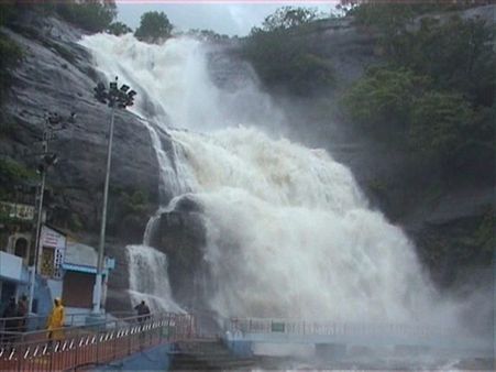 100 அடியை நெருங்குகிறது பாபநாசம் அணையின் நீர்மட்டம்!