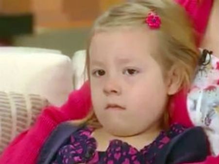 பெண்கள் கழிவறையைப் பயன்படுத்த போராடி உரிமை பெற்ற 6 வயது 'திருநங்கை' சிறுமி