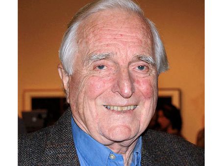 நம் கையில் உள்ள மெளஸைக் கண்டுபிடித்த டக்ளஸ் 88 வயதில் மரணம்!