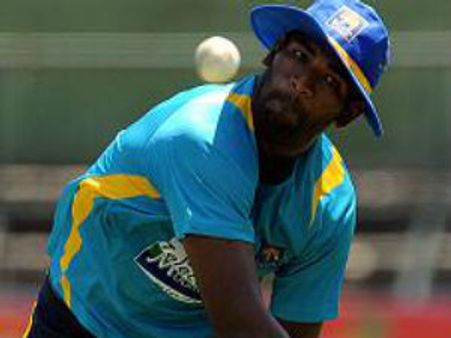 தூக்கத்துல நடக்கிற வியாதி...நடுவானில் விமான கதவை திறந்த இலங்கை அமைச்சர் மகன் விளக்கம்!