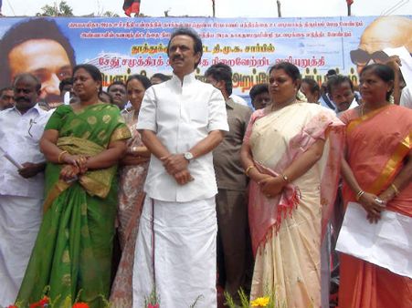 தூத்துக்குடியில் சேது சமுத்திர திட்டத்தை ஆதரித்து ஸ்டாலின் ‌ஆர்ப்பாட்டம்: மீனவர்கள் எதிர் போராட்டம்