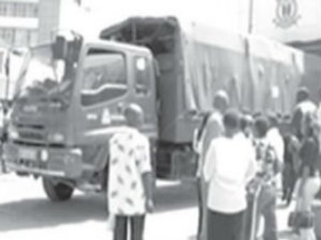 கென்யாவில் காலவரையற்ற பள்ளி விடுமுறை... பாரில் ‘குடித்து, கும்மாளம்’ போட்ட 1,000 சிறுவர்கள் கைது