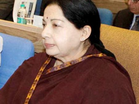 என்.எல்.சி பங்கு விற்பனை: கருணாநிதி விமர்சனத்துக்கு ஜெயலலிதா கண்டனம்