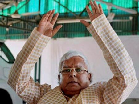 தேர்தல் கருத்து கணிப்பு.. பீகாரில் லாலு கை ஓங்குகிறது.. நிதிஷுக்கு நெருக்கடி