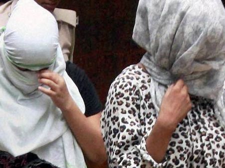 ''காப்பாடி.. காப்பாடி...'... ஹாஹாஹாஹாஹா... இந்தக் கூத்தைக் கேளுங்க!