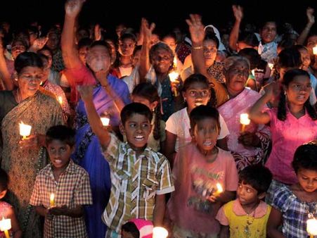 காதை செவிடாக்கும் மெளனத்தைக் கலையுங்கள்.. உதயக்குமார் கோரிக்கை