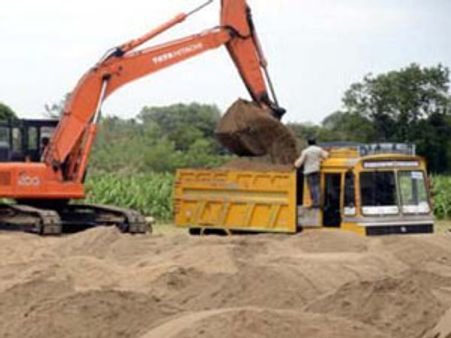 தூத்துக்குடி - விதிகளை மீறி செயல்படும் மணல் குவாரிகளில் ஆய்வு நடத்த சிறப்பு குழு!