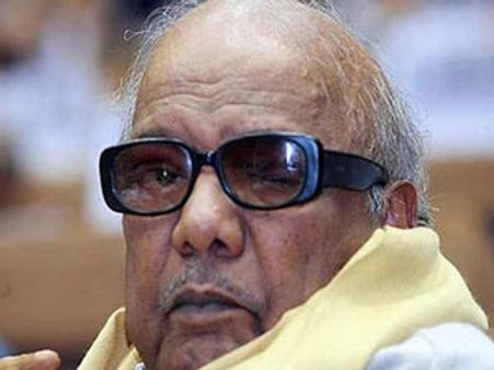 தலைவா படத்துக்கு தடங்கலா? தமிழகத்தில் என்ன நடக்கிறது?: கருணாநிதி