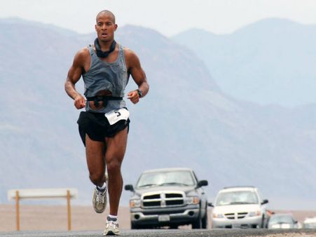 ஓட..ஓட வேகம் குறையல.. தாகம் தீர ‘நல்ல’ தண்ணி கிடைக்கல...: விநோத மராத்தான்