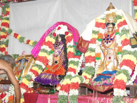ராதா கிருஷ்ணர் திருக்கல்யாணம்… பக்தர்கள் உற்சாகம்