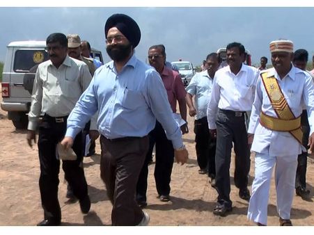 தூத்துக்குடியில் மணல் கொள்ளை: தனியார் குவாரிகளில் சிறப்புக் குழு ஆய்வு