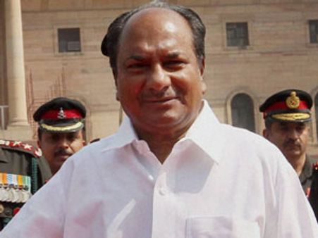 நிலைமைக்கேற்ப திருப்பித் தாக்கும் சுதந்திரம் ராணுவத்துக்கு உள்ளது! - ஏகே அந்தோனி