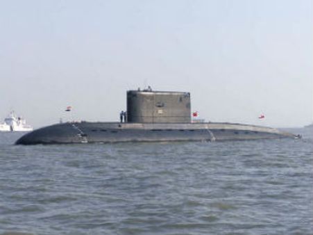 சிந்துரக்சக் நீர்மூழ்கிக் கப்பலில் நடந்தது 2வது வெடிவிபத்து: முதல் விபத்து 2010ல்- ஒருவர் பலியானார்!