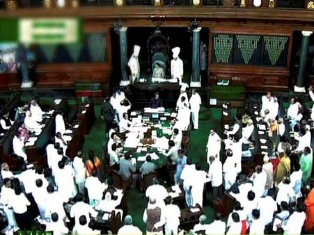 காஷ்மீர் கலவரம்: நாடாளுமன்றத்தில், சிதம்பரம் பேச, பேச... சுகமாக உறங்கிய ஆந்திர காங்கிரஸ் எம்.பி