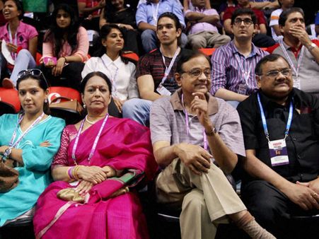 உங்களைச் சுற்றி இங்கே, இதெல்லாம் நடந்தது தெரியுமா?