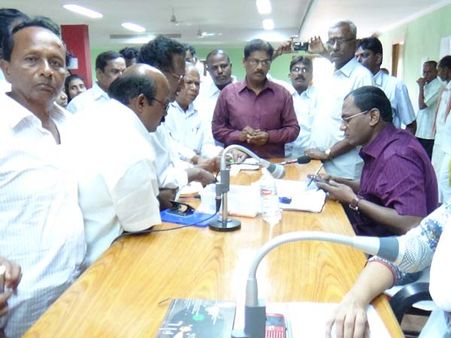 காயிதே மில்லத்துக்கு மணிமண்டபம் கட்ட அனுமதி கோரி நெல்லை கலெக்டரிடம் மனு