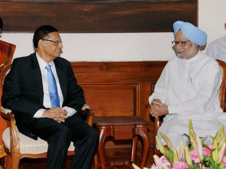 இந்திய மீனவர்களை விடுவித்து திருப்பி அனுப்புங்கள்.. மன்மோகன் கண்டிப்பு