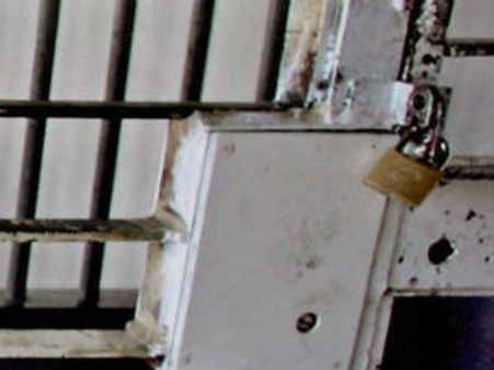 பொலிவியா சிறை கலவரம்.. குழந்தை உட்பட 30 பேர் பலி