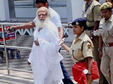 ஜோத்பூருக்குக் கொண்டு வரப்பட்டார் அஸரம் பாபு.. ரகசிய இடத்தில் விசாரணை