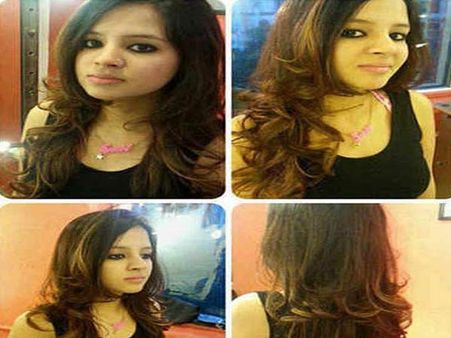 டோனி மனைவி சாக்ஷியின் பெர்சனல் போட்டோக்கள்: பேஸ்புக்கில் மர்மநபர்கள் குறும்பு