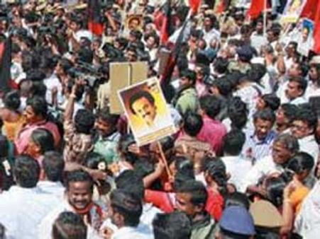 உழவன் எக்ஸ்பிரஸ் துவக்க விழாவில் சோகம்: திமுக தொண்டர் மரணம்