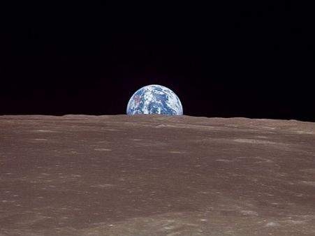 ‘இன்ஸ்டாகிராமில்’ இணைந்த நாசா: அட்டகாசமான நிலவுப் படங்களை வெளியிட்டது