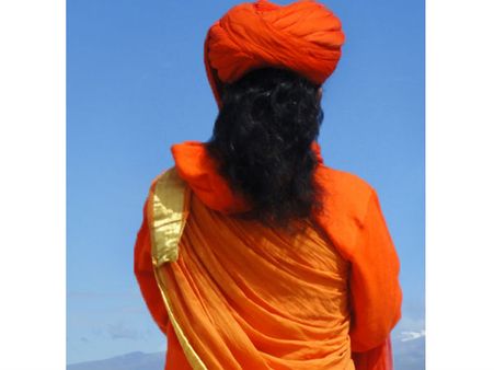 நித்தியானந்தாவின் சிஷ்யையை மணக்கிறார் அவரது அண்ணன்!