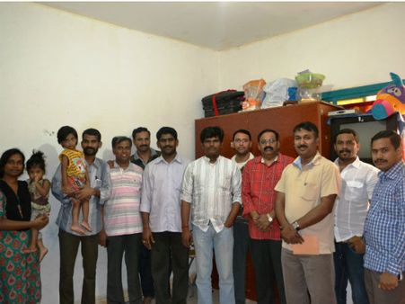 ஷார்ஜாவில் பாதிக்கப்பட்ட தம்பதிக்கு தொடர்ந்து உதவும் தட்ஸ் தமிழ் வாசகர்கள்