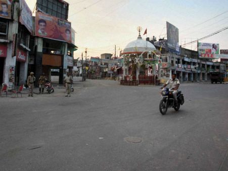 அமைதி திரும்பியது: கலவரம் பாதித்த முசாபர்நகரில் ஊரடங்கு உத்தரவு நீக்கம்