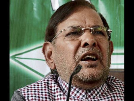 அலகாபாத் சென்ற சரத் யாதவ் காசியாபாத்தில் உ.பி. போலீசாரால் கைது