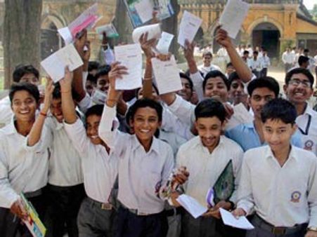 எஸ்.எஸ்.எல்.சி, ப்ளஸ் டூ தேர்வுகளுக்கு இனி ஆன்லைனில் ஹால்டிக்கெட்