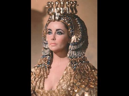 கிளியோபாட்ராவுக்கு பிடிச்ச பழம் எது தெரியுமா?