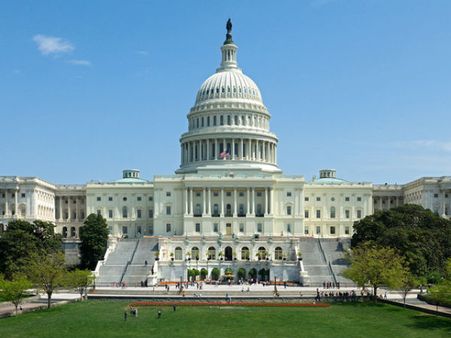 ஸ்தம்பித்தது அமெரிக்க அரசு: பட்ஜெட் ஒதுக்கீடு இல்லாததால் அரசு வேலைகள் நிறுத்தம்,தற்காலிக ஆட்குறைப்பு