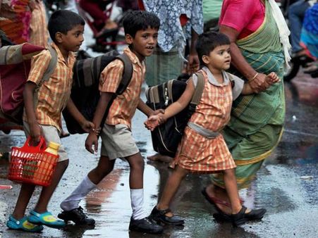 பள்ளி மாணவர்களை பாதிக்கும் மனஅழுத்தம்!.. ஹைபர்டென்சன்!!...