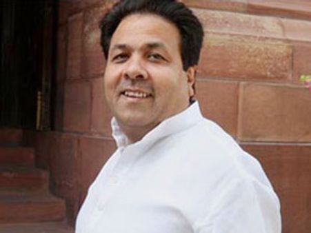 நரேந்திர மோடியின் ‘கழிவறை’ பேச்சுக்கு பாஜக மன்னிப்பு கோர வேண்டும்: ராஜீவ் சுக்லா