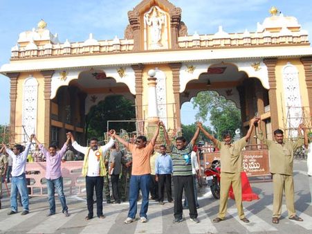 தெலுங்கான பந்த்: திருமலை பிரம்மோற்சவத்திற்கு பக்தர்கள் வருவதில் சிக்கல்