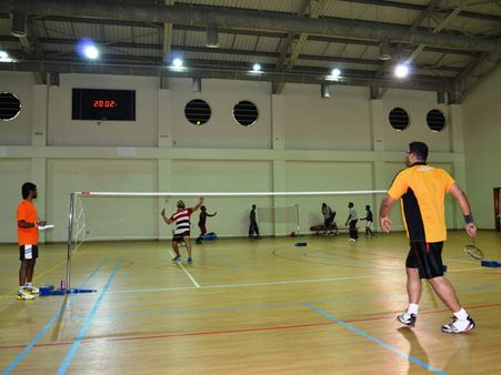 துபாயில் துவங்கியது நண்பர்கள் கோப்பைக்கான பேட்மிண்டன் போட்டி