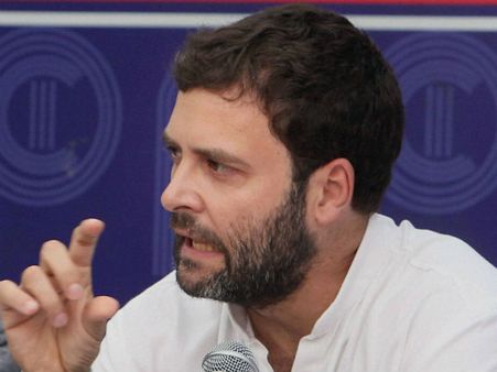 தேர்தலில் ஒரு குடும்பத்தில் இருந்து 2 பேருக்குத்தான் போட்டியிட வாய்ப்பு- ராகுல் உத்தரவு!!