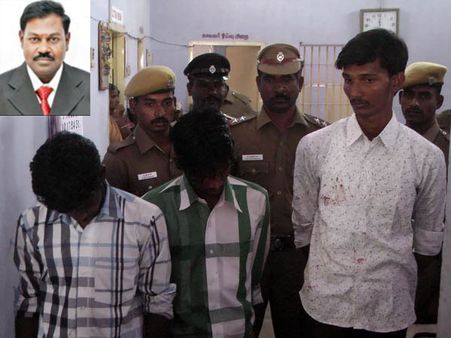 தூத்துக்குடியில் சஸ்பெண்ட் செய்ததற்காக கல்லூரி முதல்வரை வெட்டிக் கொன்ற பி.இ. மாணவர்கள் கைது