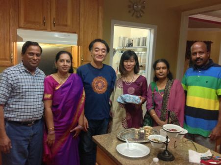 அமெரிக்காவில் 'கொலு': வெளிநாட்டவர்களும் பங்கேற்பு