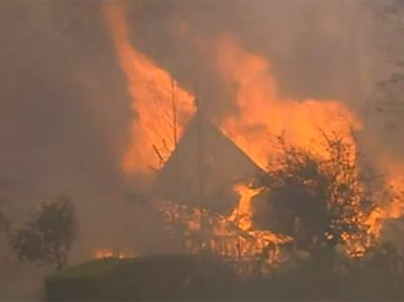 ஆஸ்திரேலியாவில் காட்டுத் தீ: ஒருவர் பலி- 1000 குடிசைகள் சாம்பல்