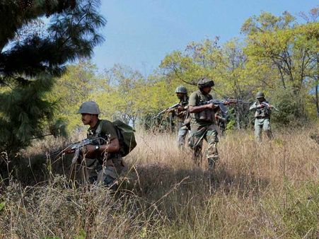 ஜம்மு காஷ்மீர்: 7 நாளில் 10வது முறை பாக் தாக்குதல்- 2 இந்திய வீரர்கள் படுகாயம்