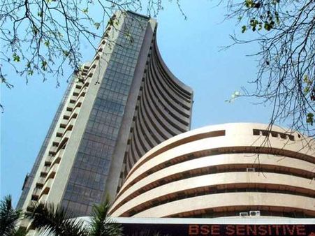 ரூபாய் மதிப்பு ஏற்றம்- பங்குச் சந்தைகளில் ஏறுமுகம்! 3 ஆண்டு இல்லாத உயர்வு!!