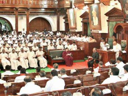 தமிழக சட்டசபை நாளை கூடுகிறது! காமன்வெல்த் மாநாட்டை புறக்கணிக்க கோரி தீர்மானம்?